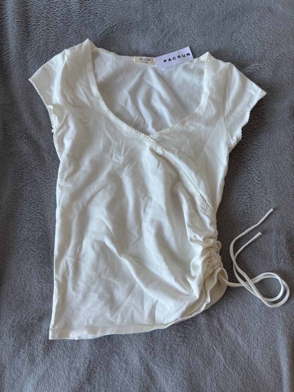 Brandy Melville John Galt Short Sleeve White Tie Top